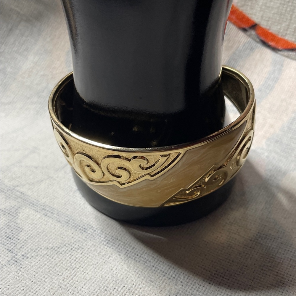 Elegant Gold and Cream Cuff Bracelet